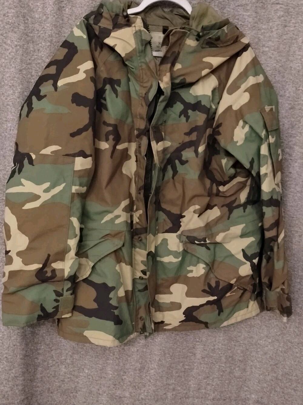 Tennessee Apparel Corp Military Parka - LRG - US GI - Cold Weather Camouflage -